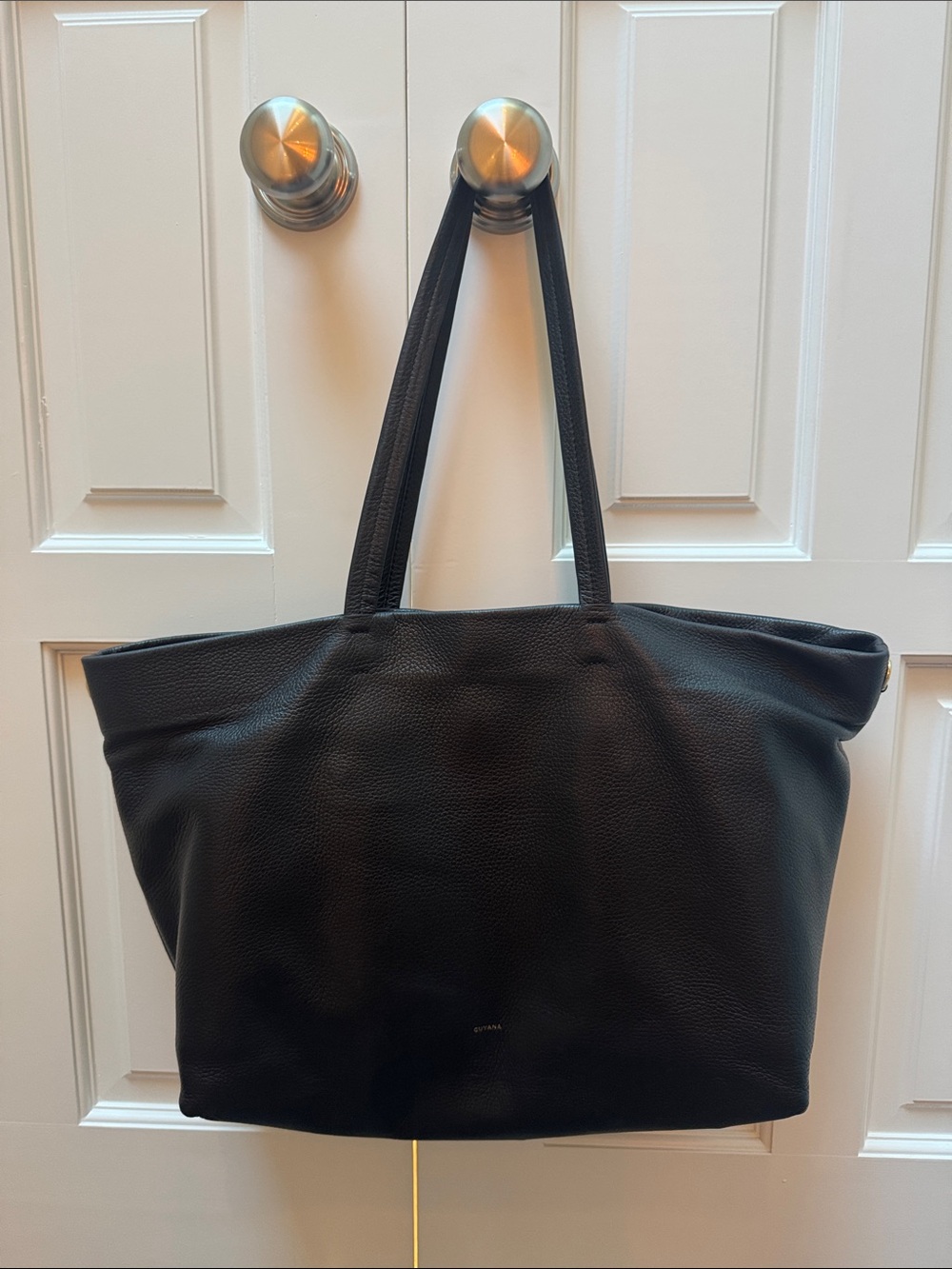 Cuyana Classic Easy Zipper Tote Black Leather